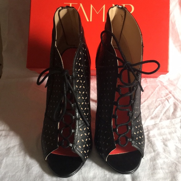 Tamar Collection. Black Stiletto - Picture 6 of 7